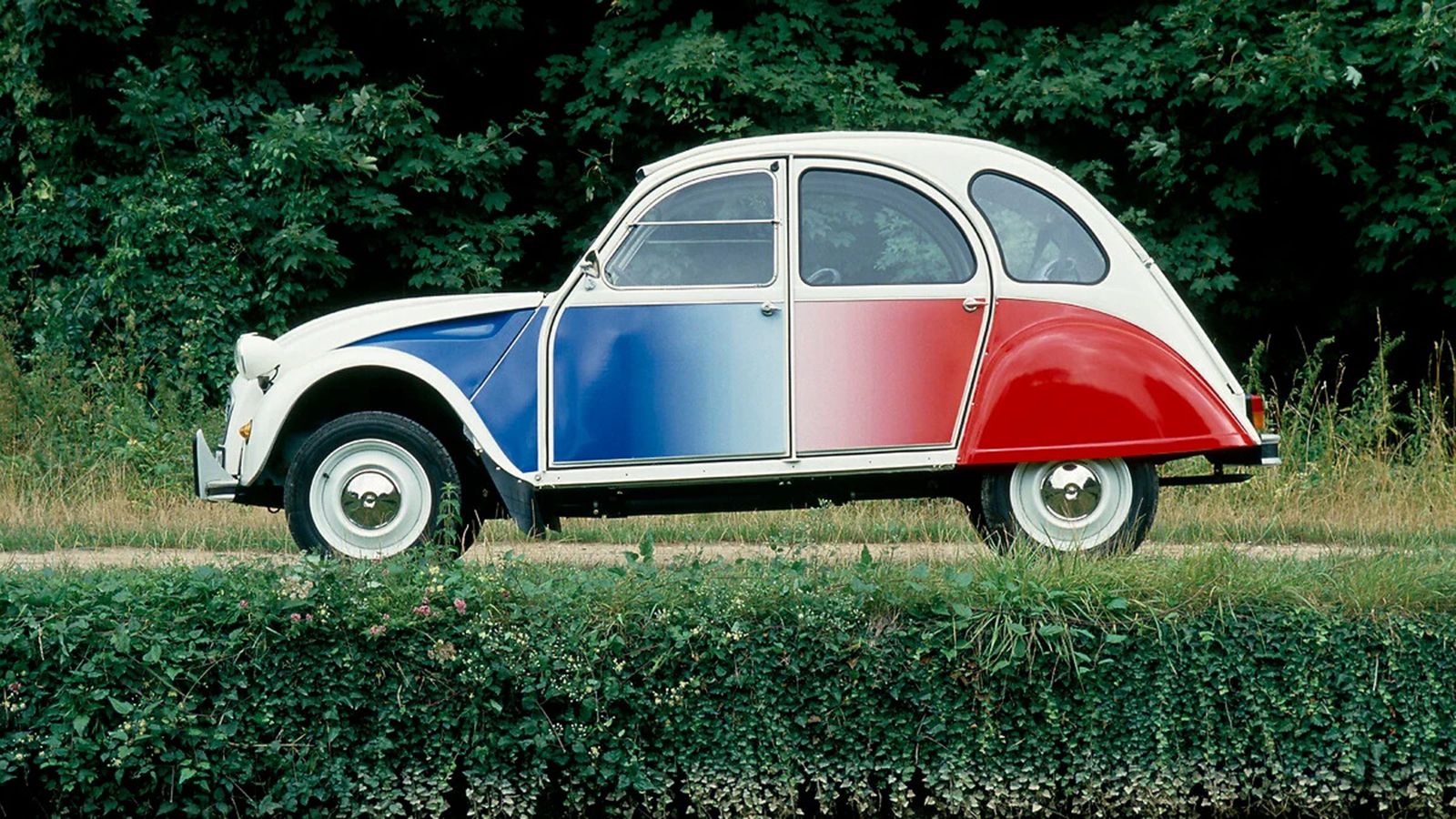 Citroen 2 CV Cocorico: Το Μουντιαλικό αυτοκίνητο της Εθνικής Γαλλίας